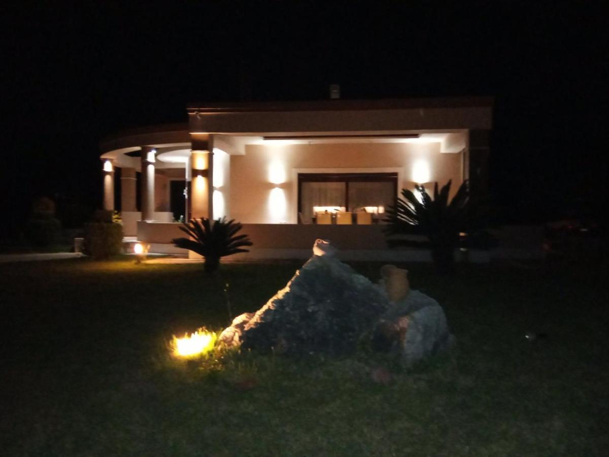 Kos Villa - Family Comfort With Large Garden, Jacuzzi المظهر الخارجي الصورة