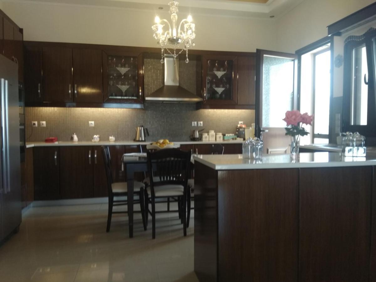 Kos Villa - Family Comfort With Large Garden, Jacuzzi المظهر الخارجي الصورة