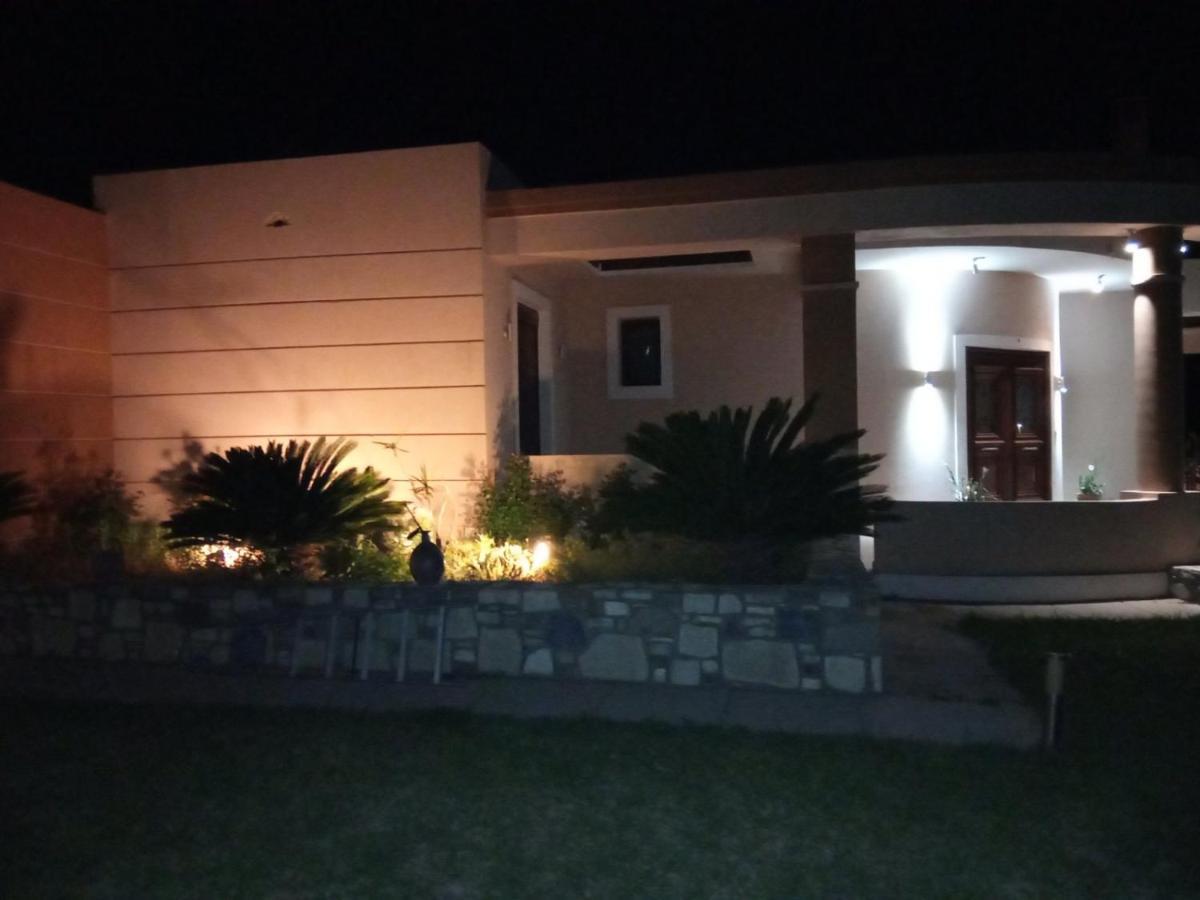 Kos Villa - Family Comfort With Large Garden, Jacuzzi المظهر الخارجي الصورة